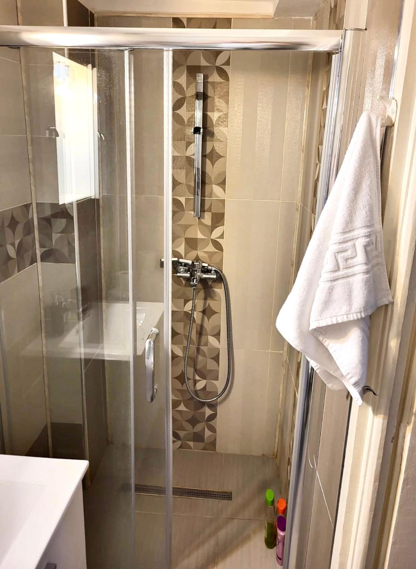 Central Park Hollywood Apartment Bukares Bagian luar foto